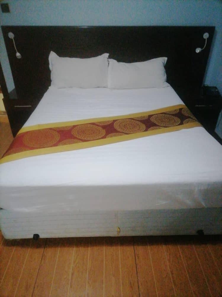 White City Inn Gaborone Eksteriør billede