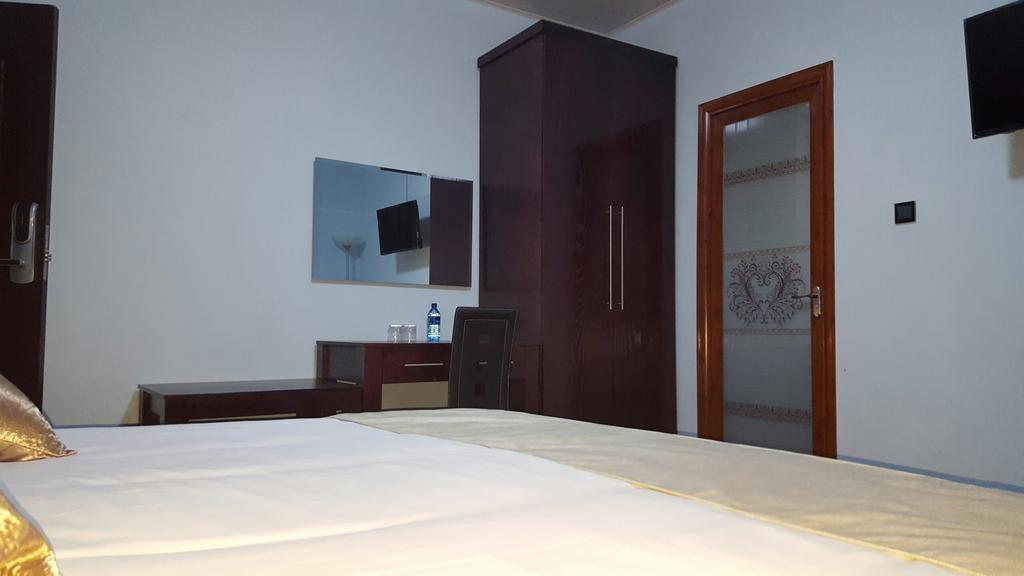 White City Inn Gaborone Eksteriør billede