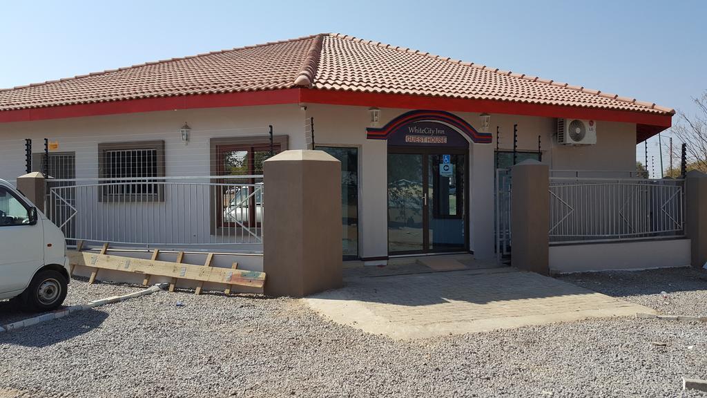 White City Inn Gaborone Eksteriør billede